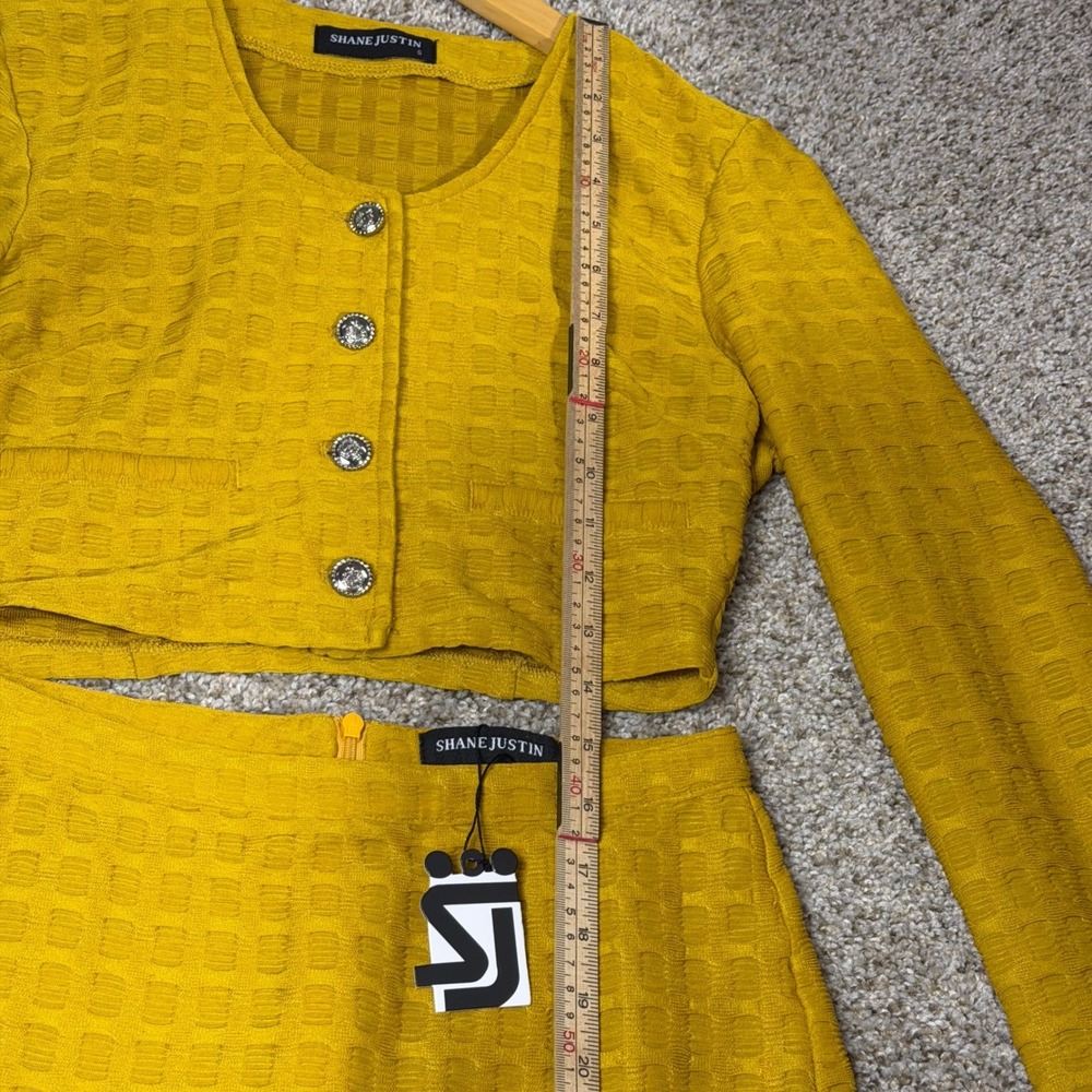 Shane Justin Mustard Yellow Textured Knit Crop Jacket and Mini Skirt Set Small - Picture 7 of 10